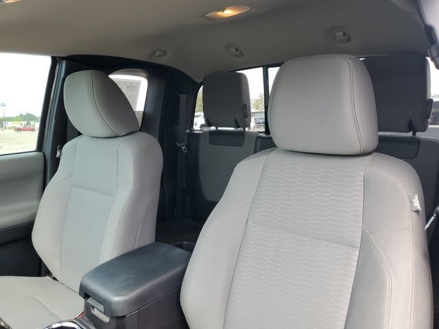 Used 2016 Toyota Tacoma SR5 w/ Towing Package RWD image 10