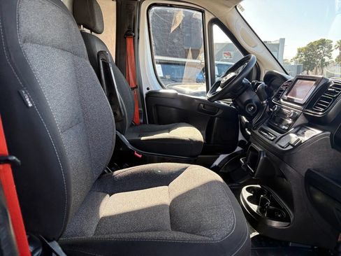 Used 2023 RAM ProMaster 3500 w/ Driver Convenience Group FWD image 21
