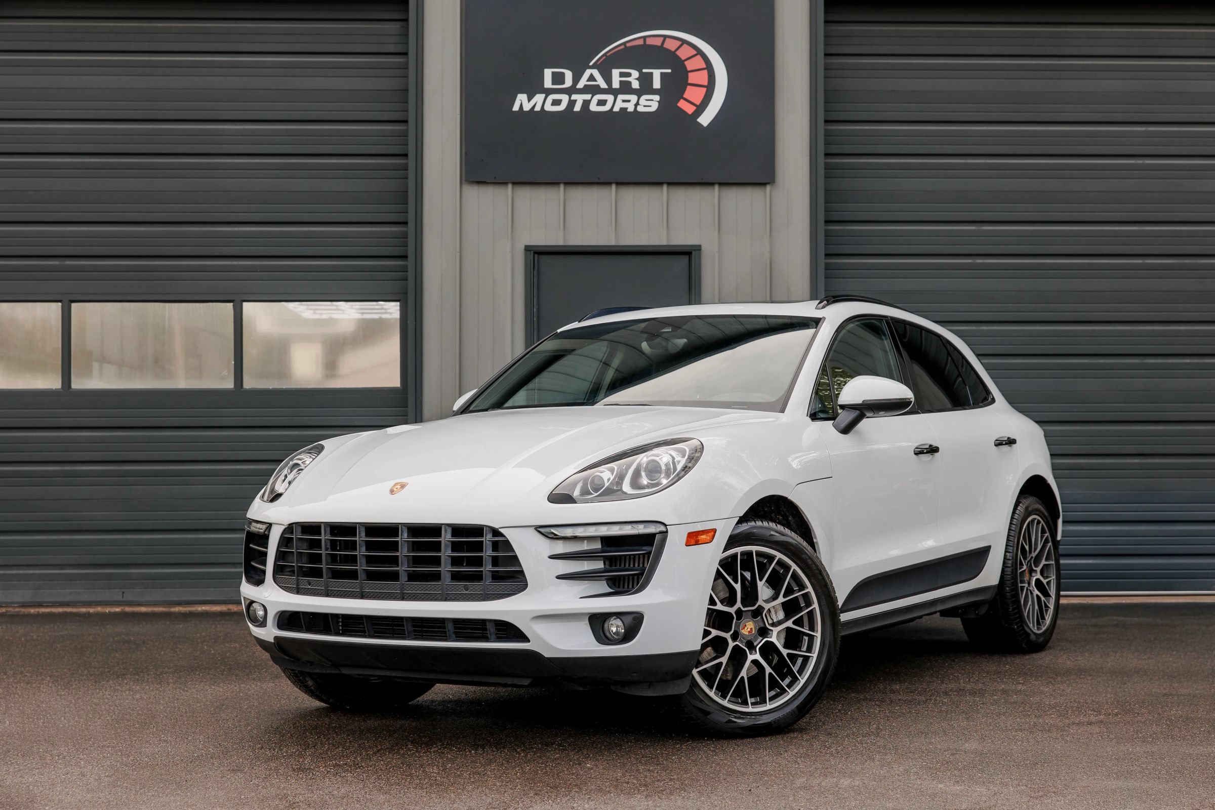 Used 2017 Porsche Macan S AWD/4WD image 1