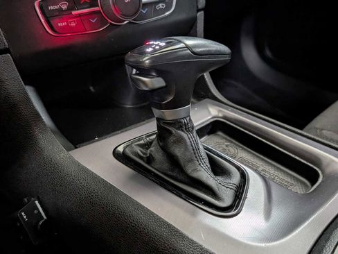 Used 2019 Dodge Charger SXT w/ Blacktop Package image 35