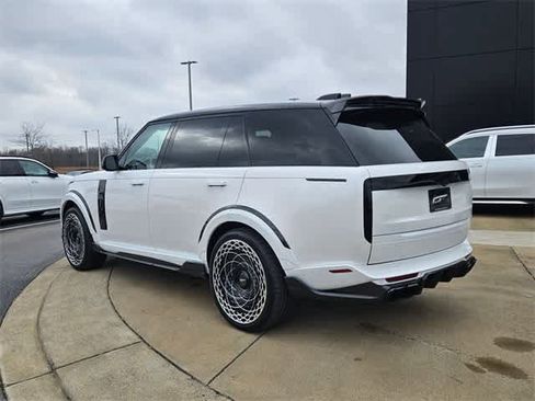 Used 2025 Land Rover Range Rover Long Wheelbase Autobiography image 6