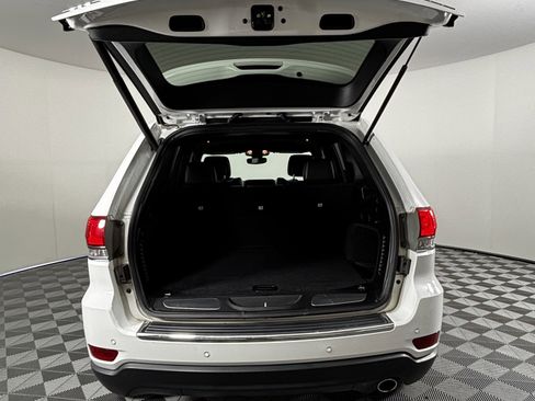 Used 2019 Jeep Grand Cherokee Limited image 16