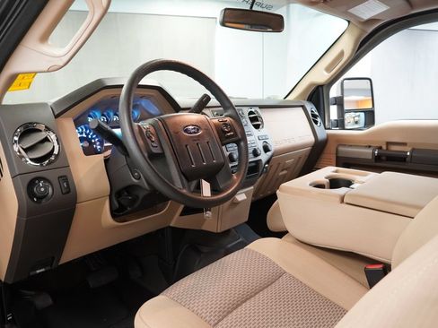 Used 2013 Ford F350 XLT w/ XLT Premium Pkg AWD/4WD image 6