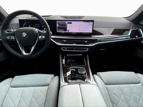 Used 2026 BMW X5 sDrive40i w/ Climate Comfort Package RWD image 15