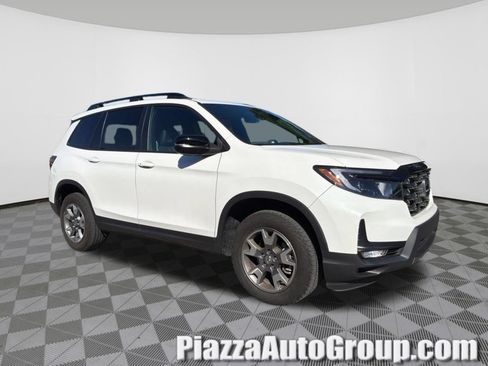 Used 2023 Honda Passport TrailSport image 1