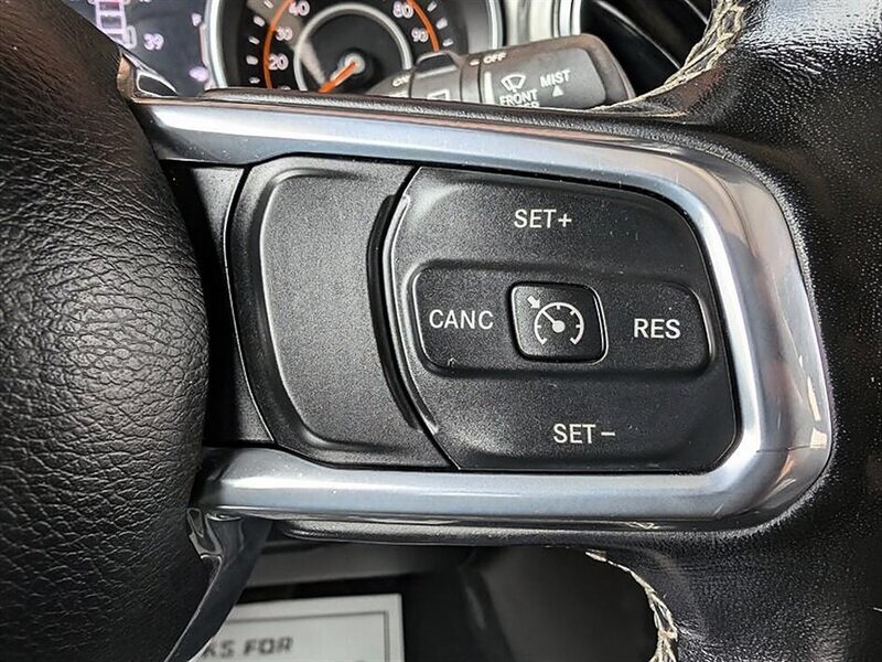 Used 2023 Jeep Wrangler Unlimited Sahara w/ Cold Weather Group AWD/4WD image 22