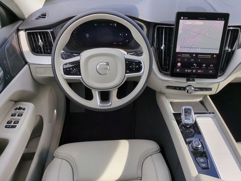 New 2026 Volvo XC60 B5 Ultra w/ Climate Package image 14