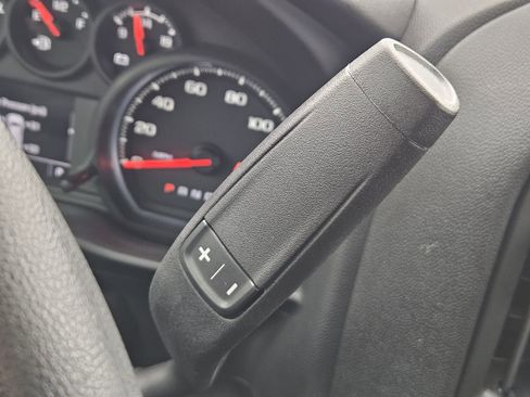 Used 2024 Chevrolet Silverado 2500 Custom w/ Custom Value Package image 30