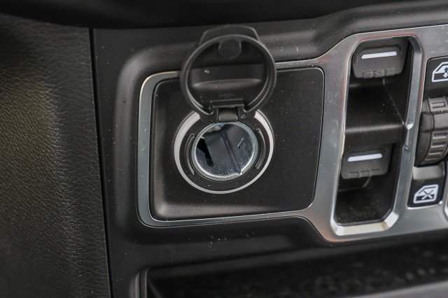 Used 2023 Jeep Wrangler Unlimited w/ Cold Weather Group AWD/4WD image 20