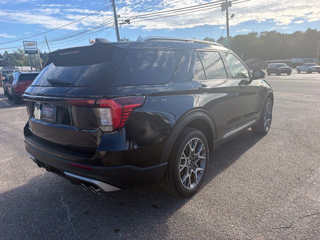 New 2027 Ford Explorer Platinum w/ 3.0L Ultimate Package AWD/4WD image 5