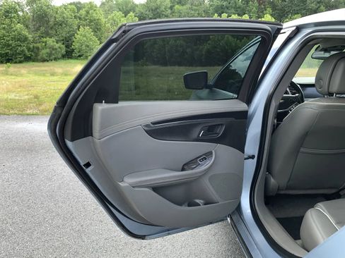 Used 2014 Chevrolet Impala LTZ FWD image 21