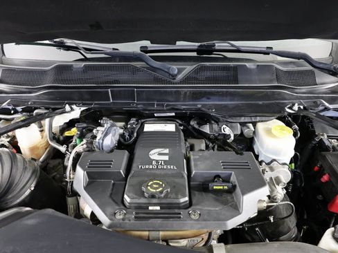 Used 2019 RAM 2500 Limited image 36