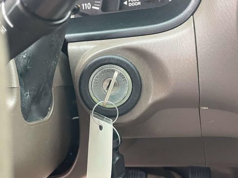 Used 2002 Toyota Tundra SR5 RWD image 18