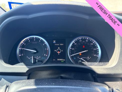 Used 2019 Toyota Highlander XLE FWD image 7
