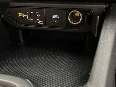 Used 2025 Kia K4 FWD image 53