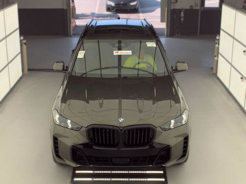 Used 2024 BMW X5 xDrive40i w/ Executive Package AWD/4WD image 6