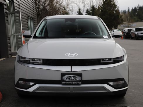 Used 2024 Hyundai Ioniq 5 SE image 4