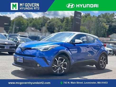 Used 2018 Toyota C-HR XLE FWD image 1