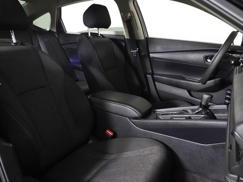 Used 2025 Honda Accord LX image 19