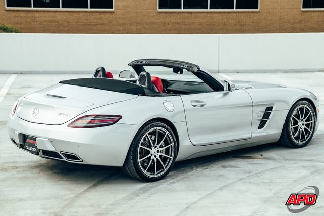 Used 2012 Mercedes-Benz SLS AMG Roadster image 7
