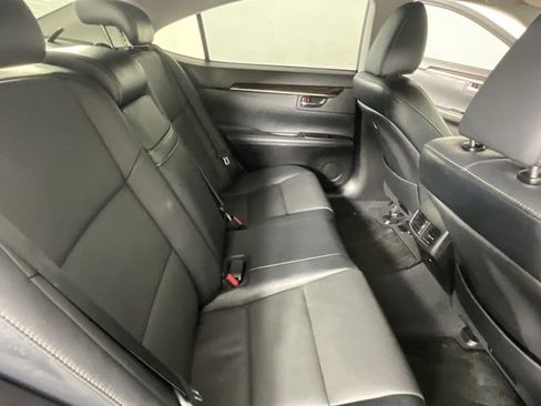 Used 2018 Lexus ES 350 w/ Navigation System Package image 15