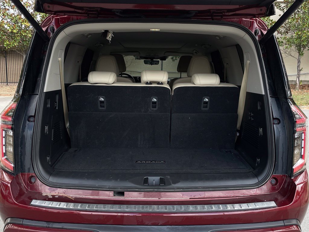Used 2025 Nissan Armada Platinum RWD image 7