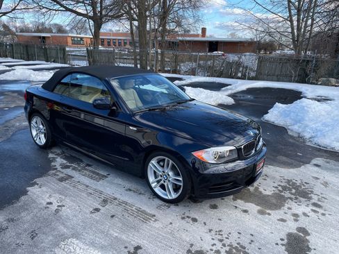 Used 2013 BMW 135i Convertible image 33