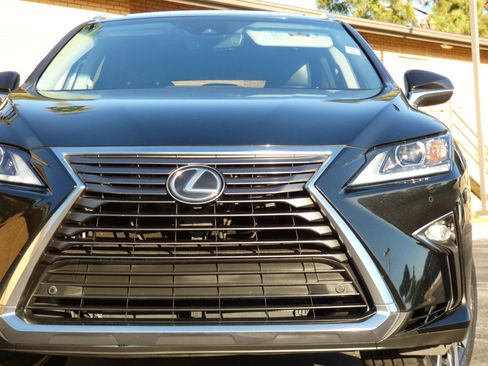 Used 2018 Lexus RX 350L FWD image 16