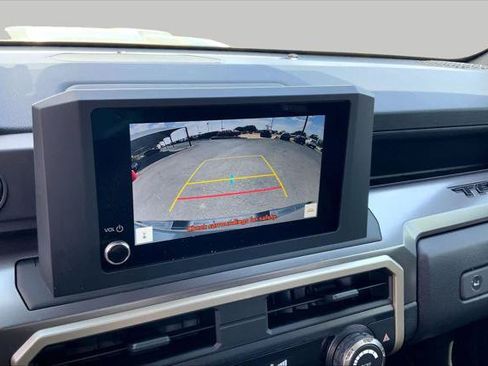 Certified 2025 Toyota Tacoma TRD Sport AWD/4WD image 27