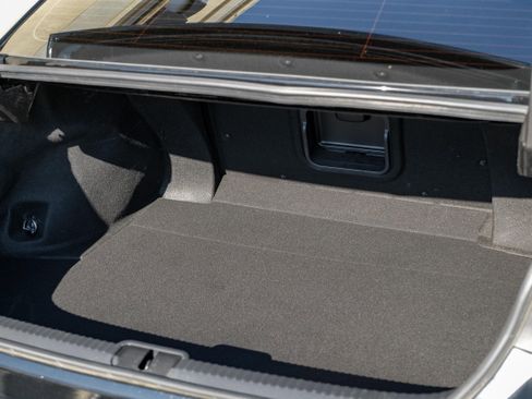 Used 2020 Lexus ES 300h 300h image 46