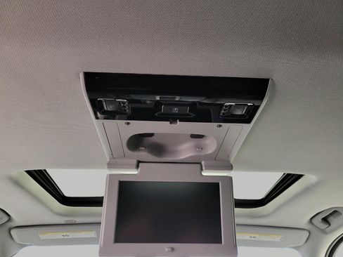 Used 2017 GMC Yukon Denali w/ Open Road Package image 25