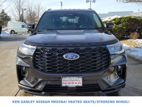 Used 2025 Ford Explorer ST-Line image 8