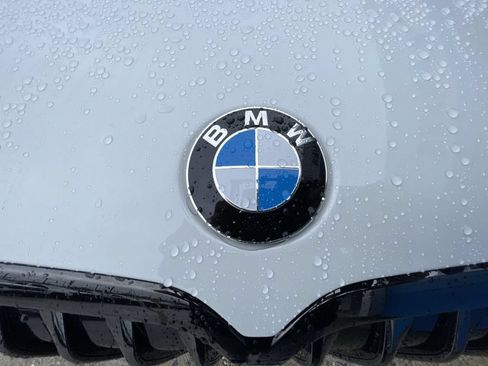 Used 2022 BMW X7 xDrive40i w/ M Sport Package AWD/4WD image 31