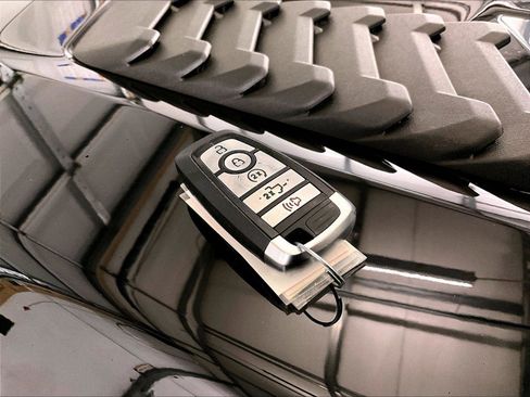 Used 2023 Ford F150 Lariat w/ Equipment Group 502A High AWD/4WD image 9