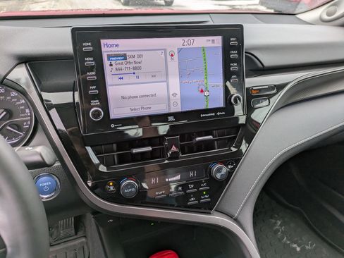 Used 2023 Toyota Camry XSE image 11