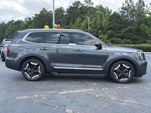 Used 2024 Kia Telluride S w/ S Sunroof Package FWD image 26
