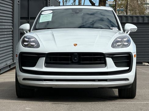 Certified 2023 Porsche Macan AWD/4WD image 11