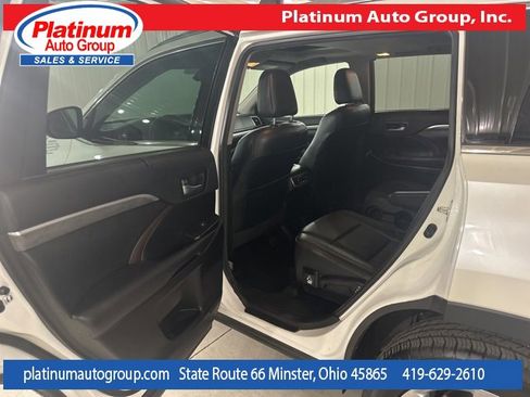 Used 2018 Toyota Highlander Limited image 21