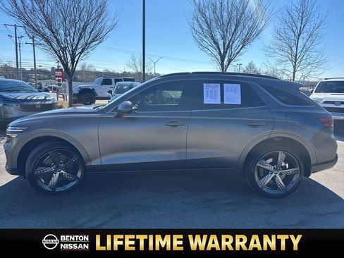 Used 2024 Genesis GV70 2.5T w/ Sport Prestige Package image 5