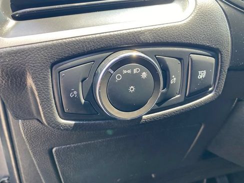 Used 2022 Ford Edge SEL AWD/4WD image 18