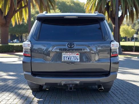 Used 2022 Toyota 4Runner SR5 Premium w/ Moonroof Package image 6