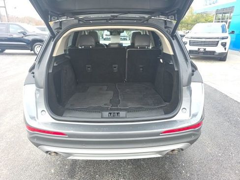 Used 2025 Lincoln Corsair AWD w/ Equipment Group 101A image 31