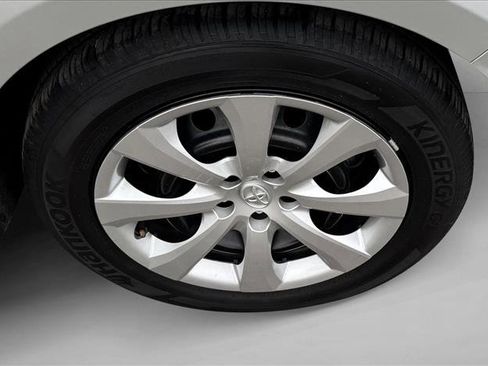 Used 2024 Toyota Corolla LE image 24