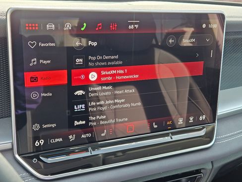 Used 2026 Volkswagen Tiguan SE image 26