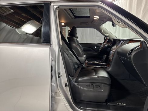 Used 2018 INFINITI QX80 4WD w/ Driver Assistance Package image 15