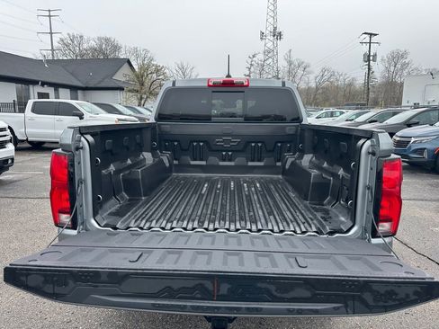 Used 2024 Chevrolet Colorado Z71 w/ Z71 Convenience Package 2 AWD/4WD image 29