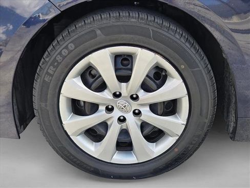Used 2024 Toyota Corolla LE FWD image 22