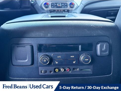 Used 2015 GMC Yukon XL SLT w/ Open Road Package image 29