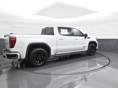 Used 2022 GMC Sierra 1500 Elevation w/ Elevation Premium Package AWD/4WD image 7