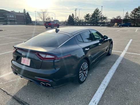 Used 2019 Kia Stinger RWD image 11